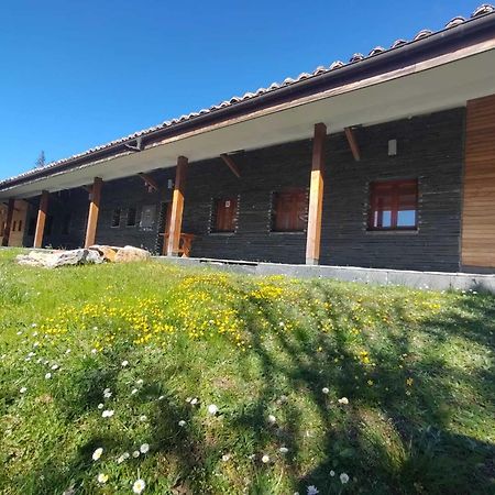 Kyomu Resort Hostel Velilla del Rio Carrion Ngoại thất bức ảnh